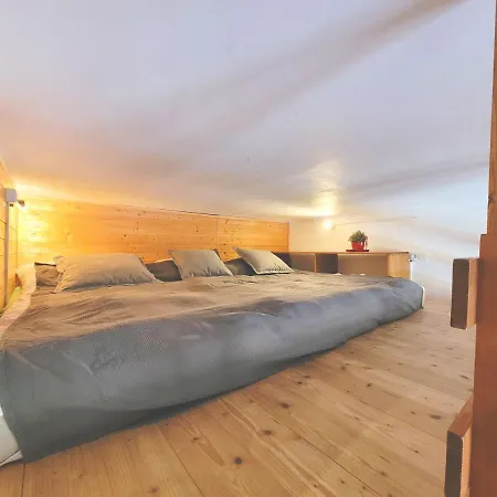 - Cihlarka Apartment *